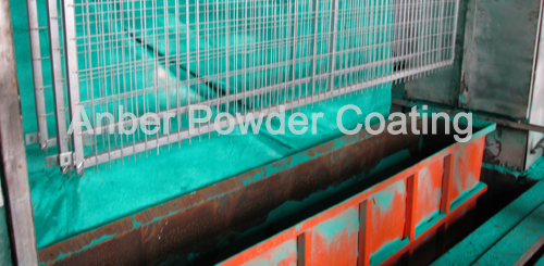 浸塑处理前的隔离栅